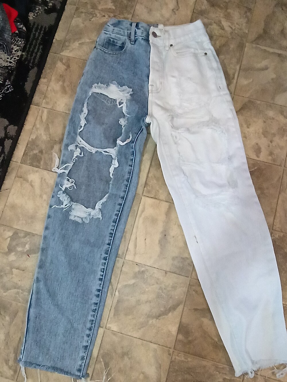 Women's "Pacsun" Distressed Jeans